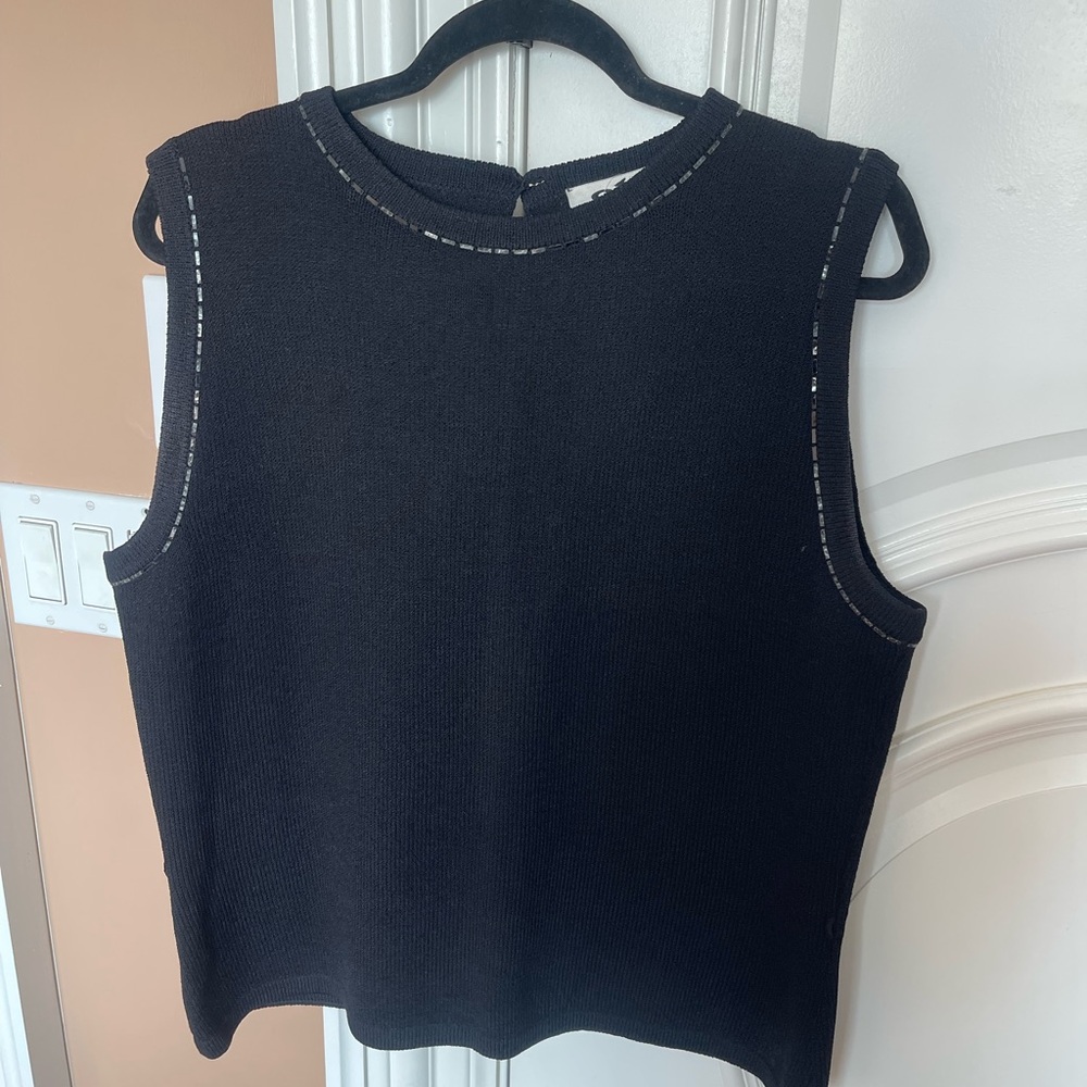 St. John Black Sleeveless Tank Top